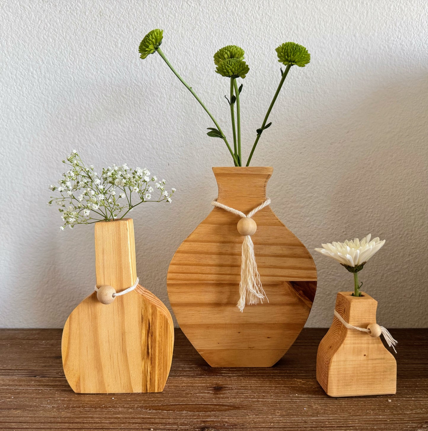 Dry vase trio